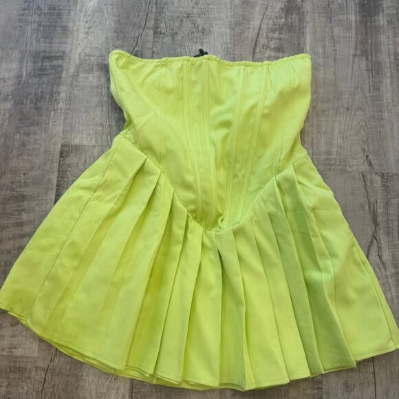 Never Worn Lime Green Mini Dress - Picture 3 of 6